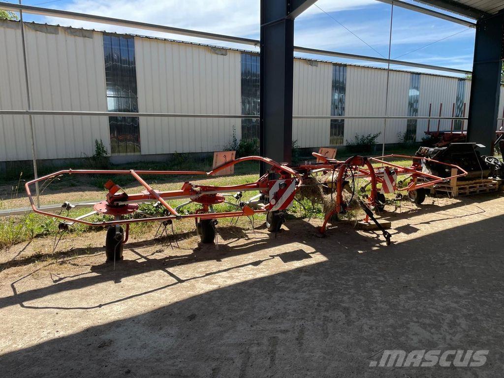 Fella TH 800 Rastrillos y henificadores