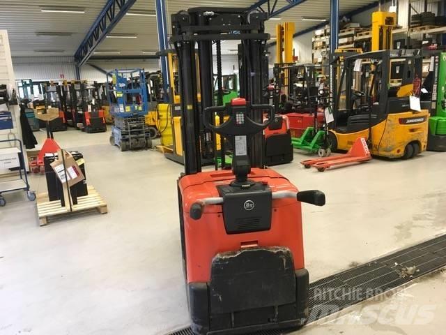 BT SPE 160 L Apiladores eléctricos