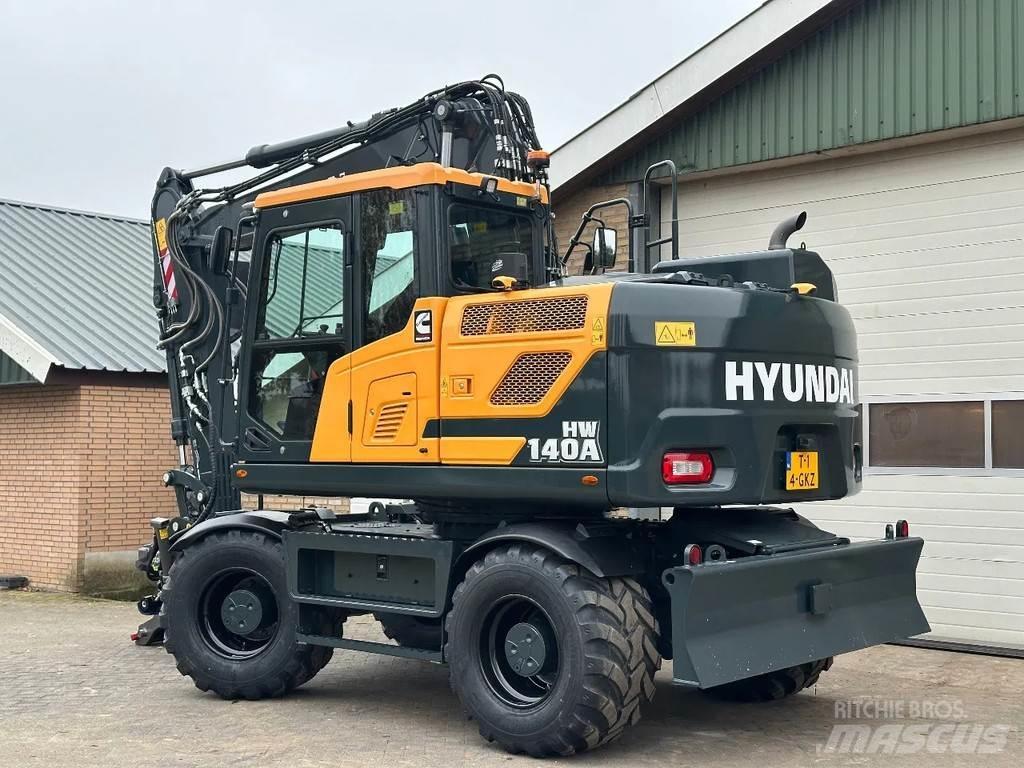 Hyundai HW140A Excavadoras de ruedas