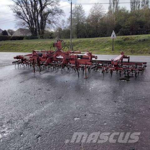 Krone 6M Rastras para campos