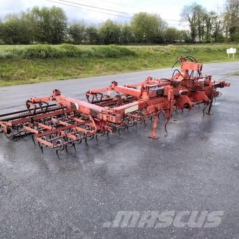 Krone 6M Rastras para campos