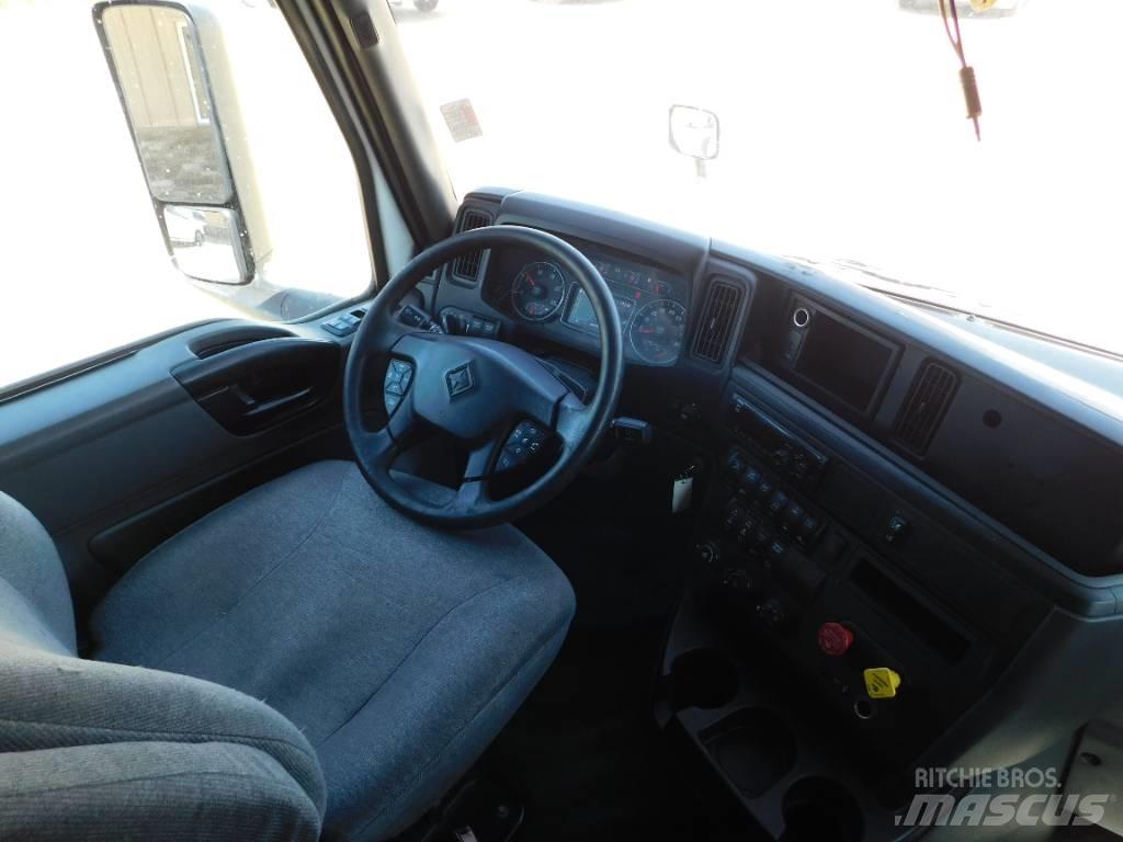 International LT 625 Cabezas tractoras