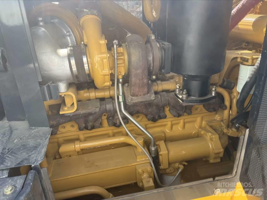 Shantui SD 22 Buldozer sobre oruga