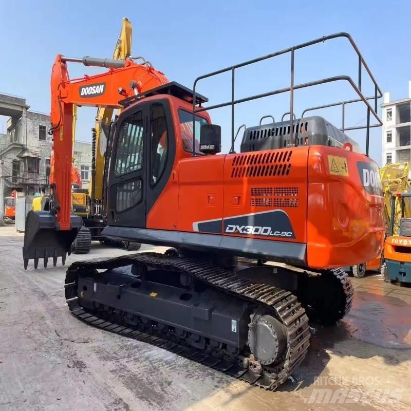 Doosan DX 300 LC-9C Excavadoras de cadenas