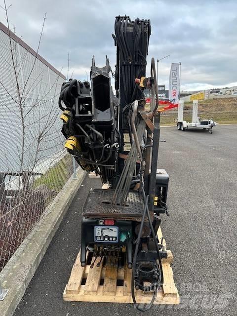 Hiab 122 B-3 CL Grúas cargadoras