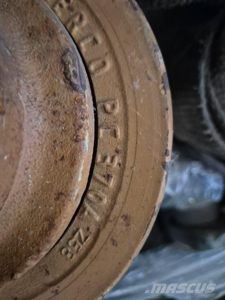 CAT D 6 Cadenas, orugas y chasis