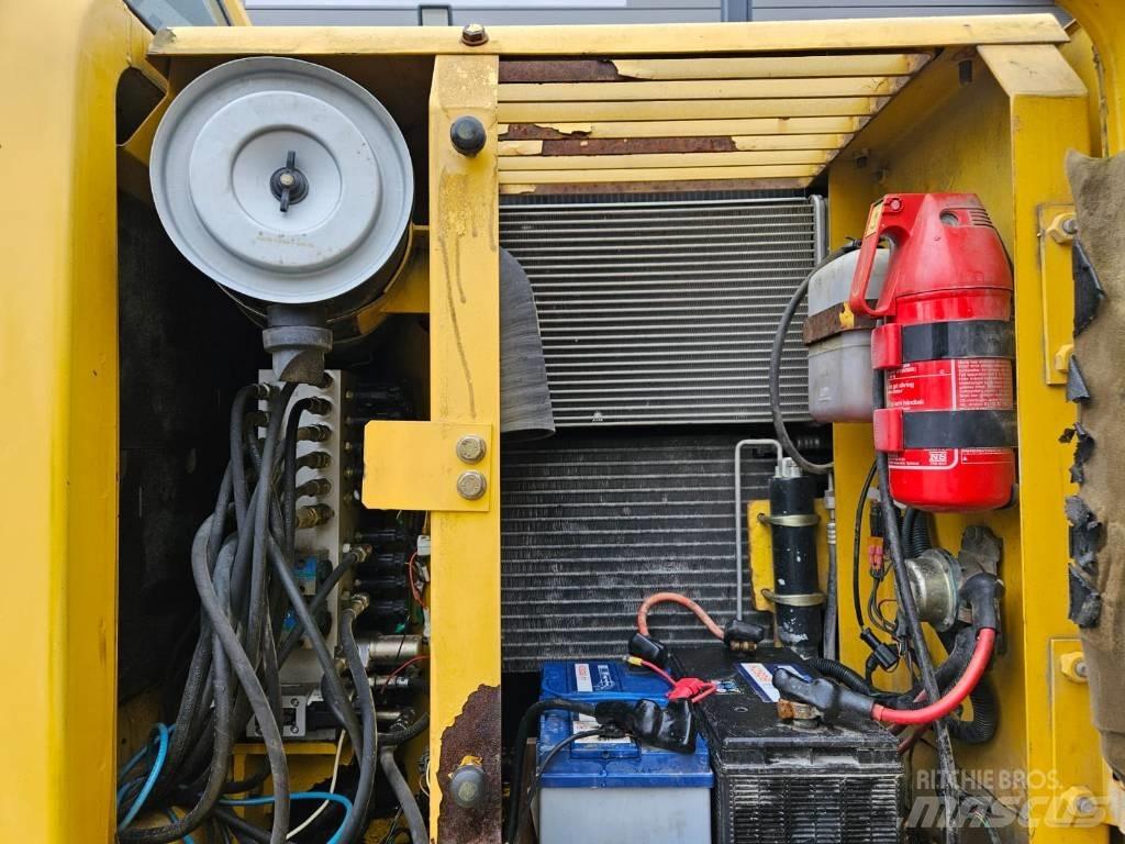 Komatsu PW 130ES-6K Excavadoras de ruedas
