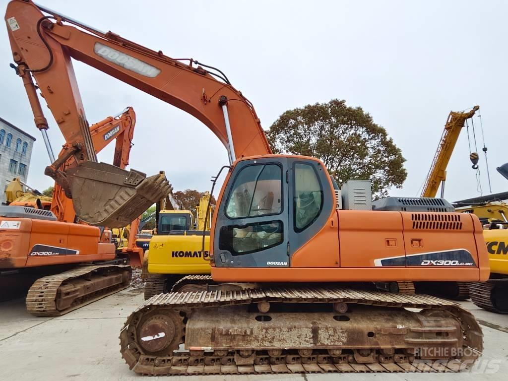 Doosan DX 300 LC Excavadoras de cadenas
