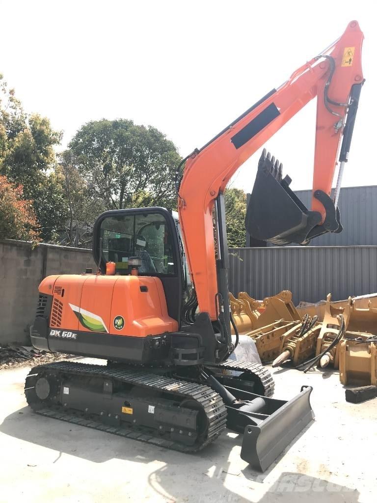 Doosan DX 60-9 C Excavadoras 7t - 12t