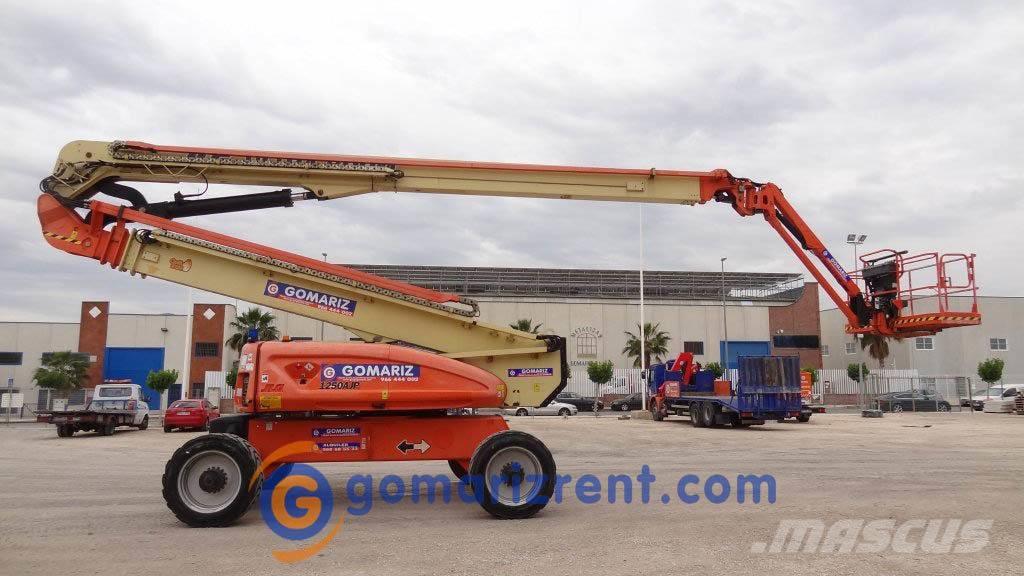 JLG 1250AJP Plataforma de trabajo articulada