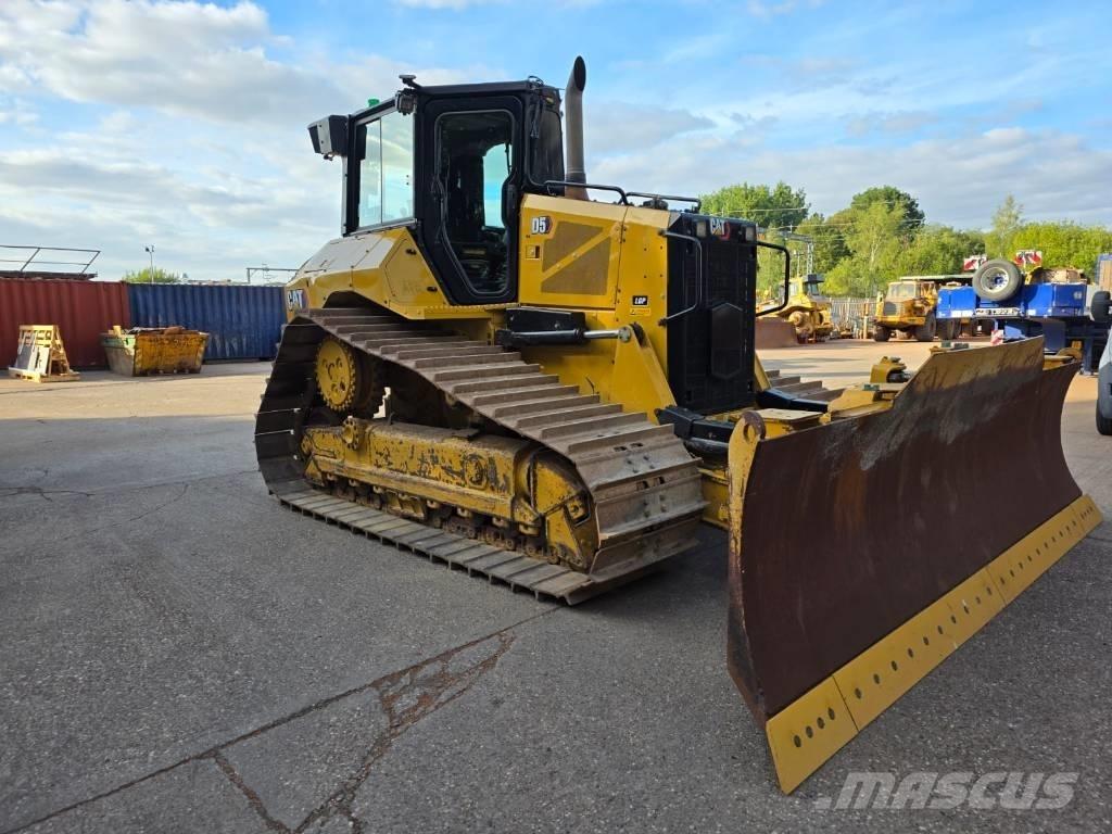 CAT D 5 LGP Buldozer sobre oruga