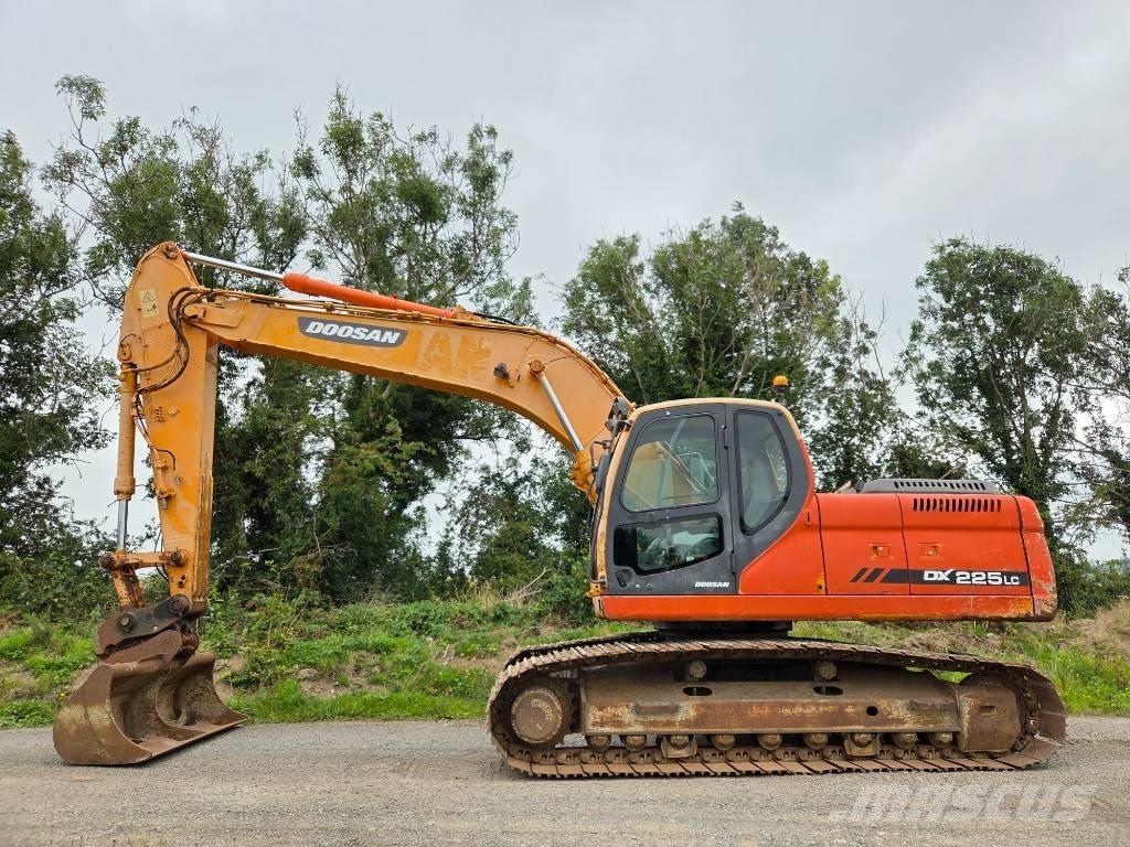 Doosan DX 225 LC Excavadoras de cadenas