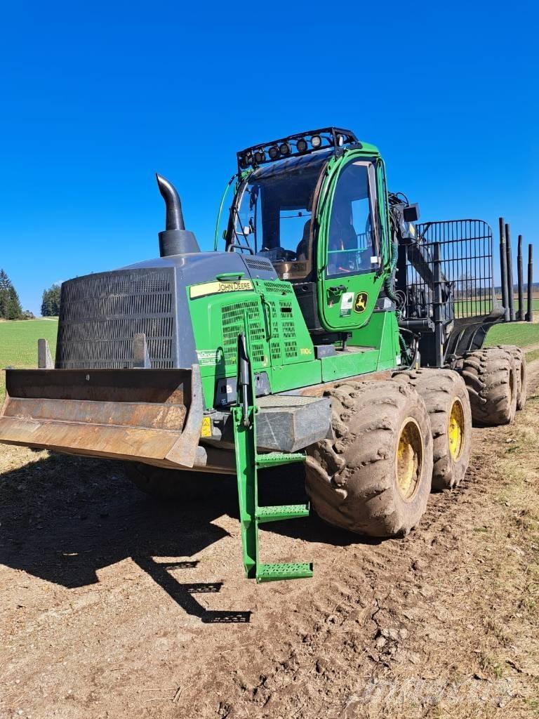 John Deere 1110 G Autocargadoras