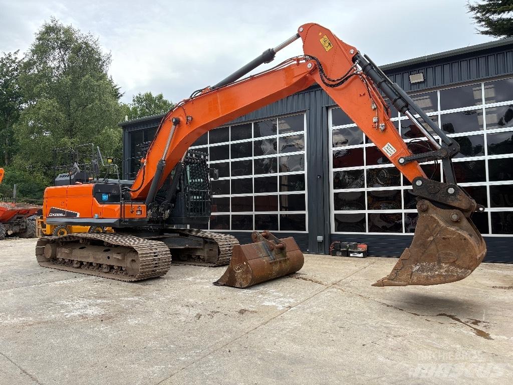 Doosan DX 225 LC-5 Excavadoras de cadenas