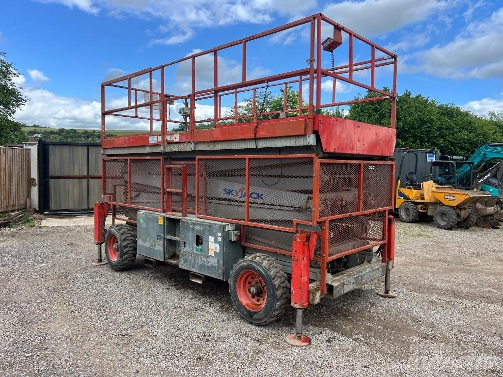 SkyJack SJ 9250 Plataformas tijera