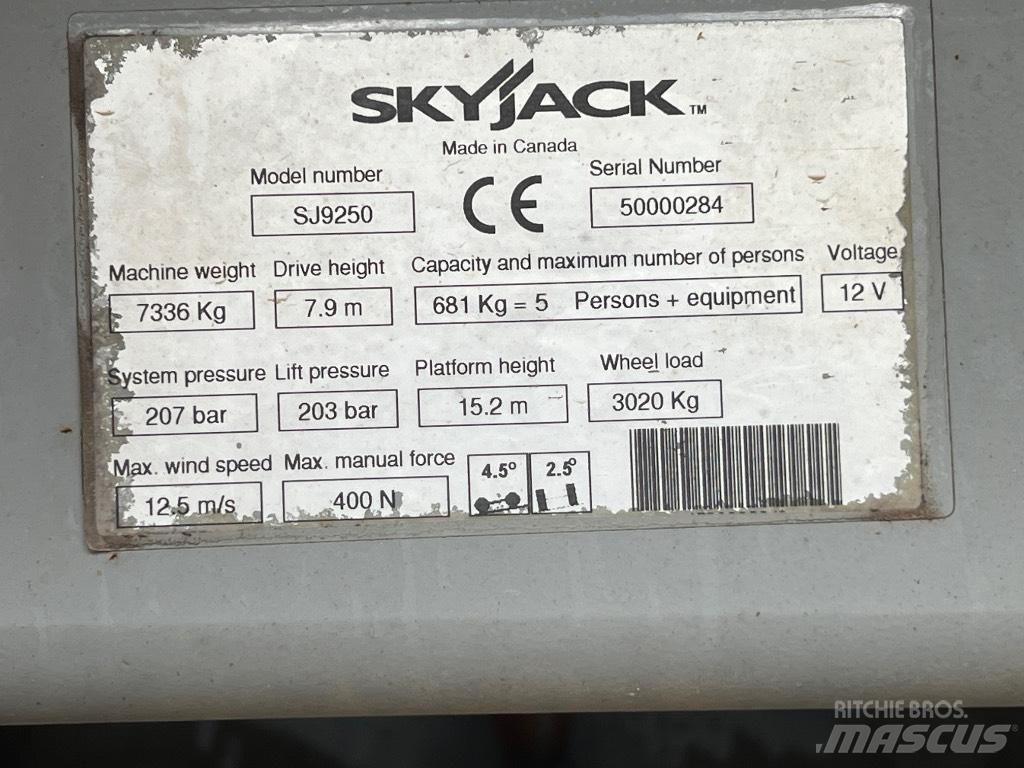 SkyJack SJ 9250 Plataformas tijera