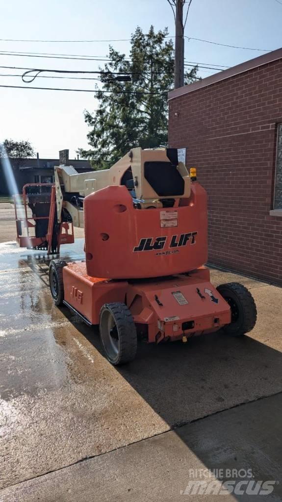 JLG E 400 AJPN Plataforma de trabajo articulada