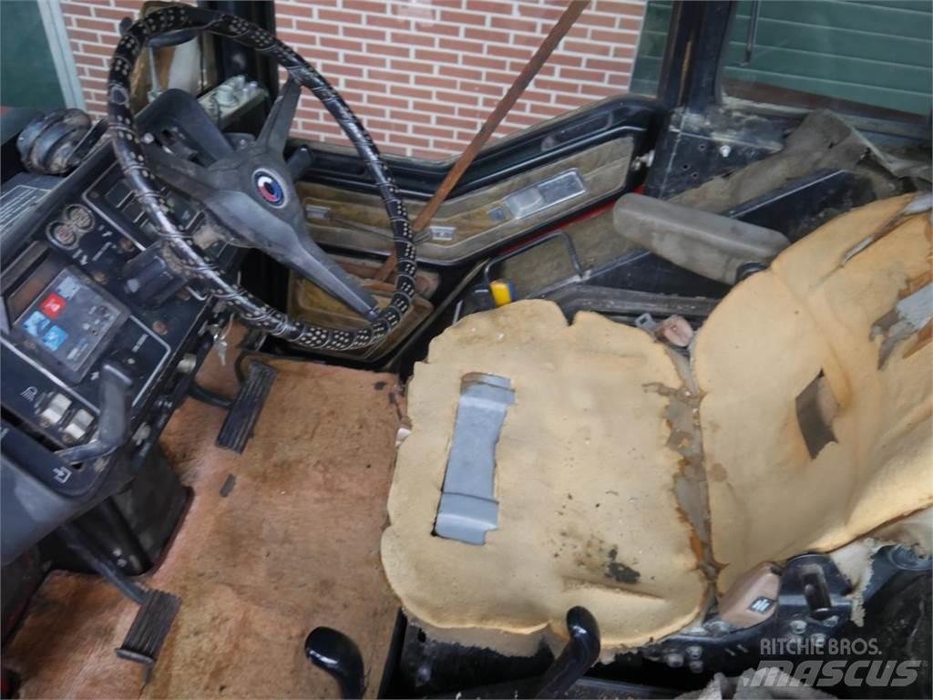 Case IH IHC 3588 Tractores