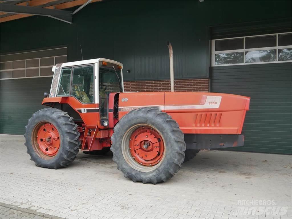 Case IH IHC 3588 Tractores