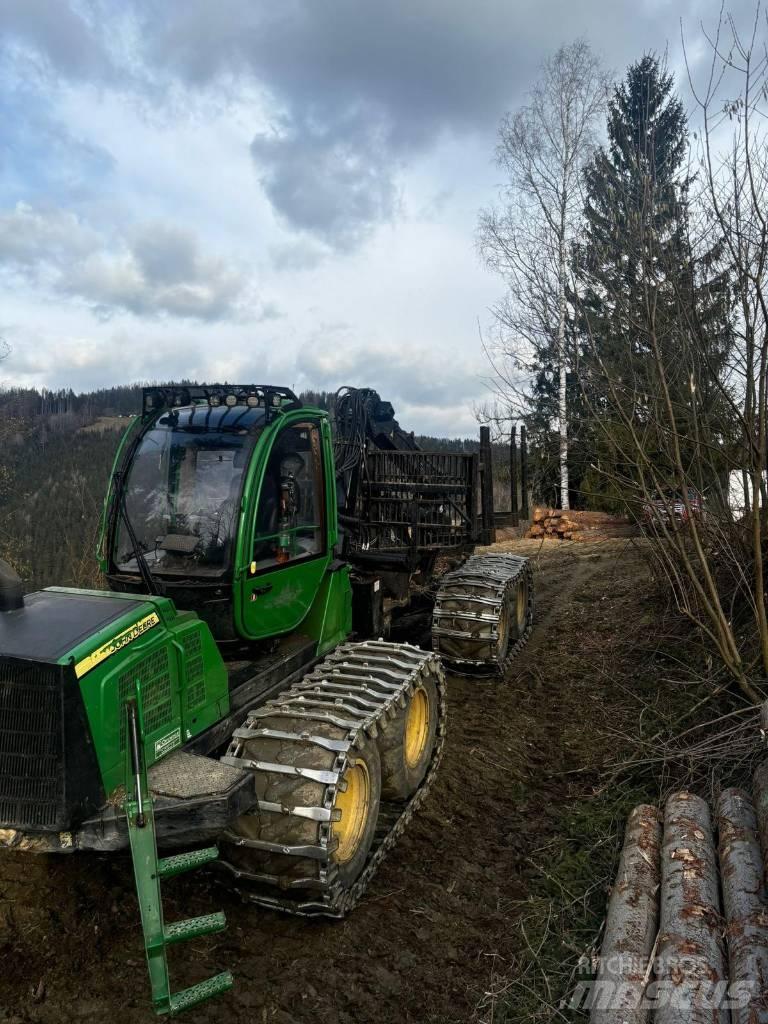 John Deere 1110 E Autocargadoras