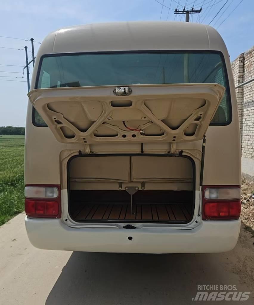Toyota Coaster Bus Mini autobuses