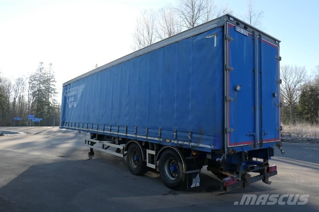 Montracon C2a Semirremolques con caja de lona