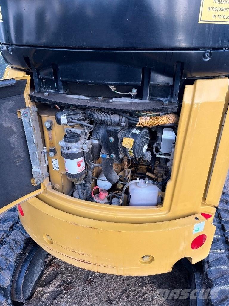 CAT 302 Mini excavadoras < 7t