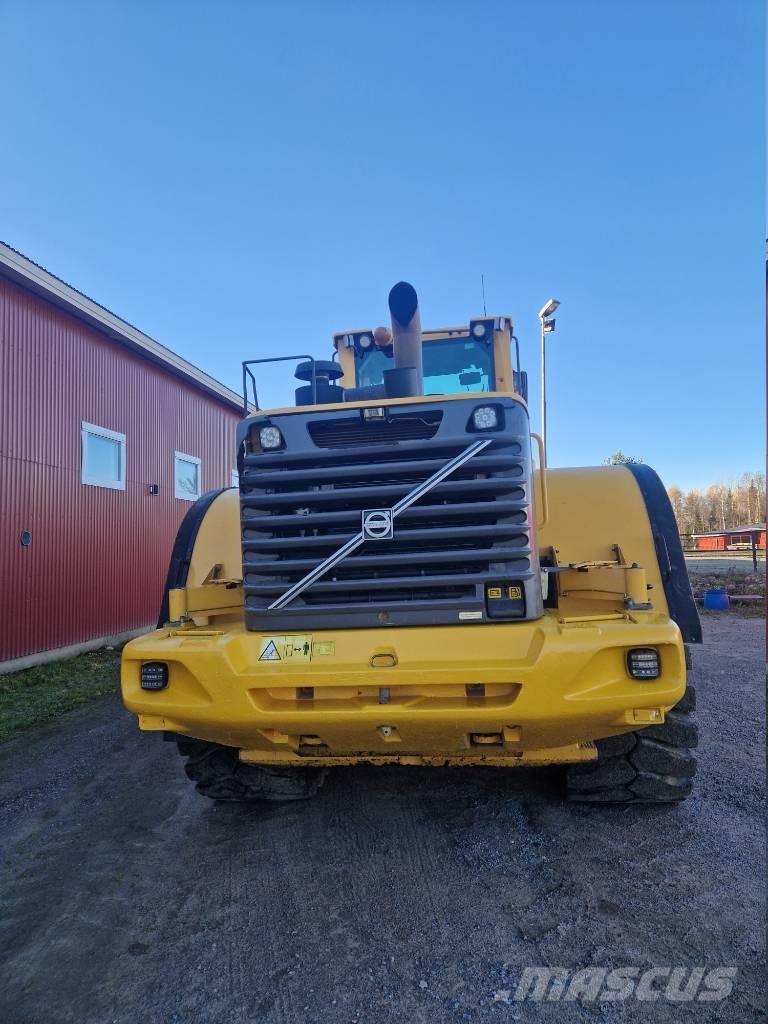 Volvo L 220 F Cargadoras sobre ruedas