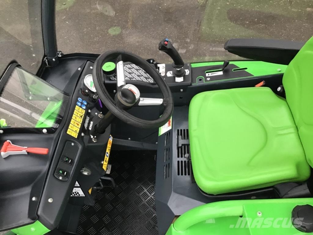 Avant 225 Maquinaria para servicios públicos