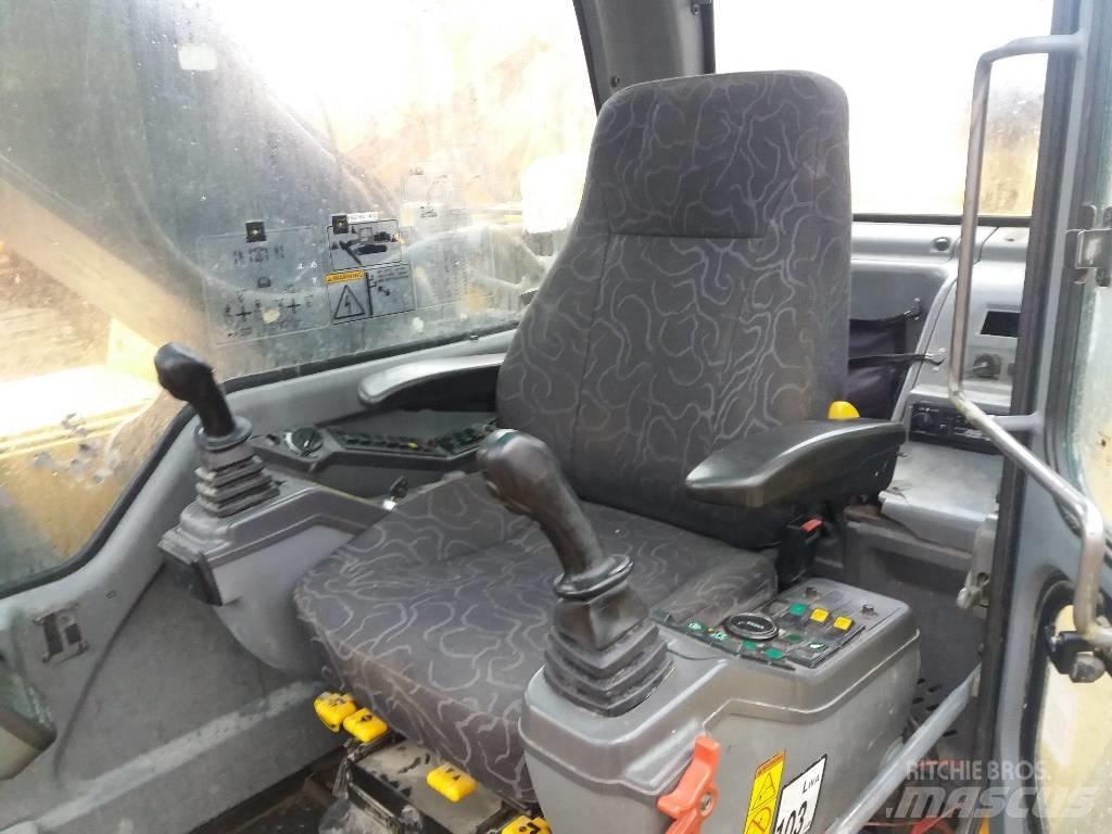 Volvo EC 240 B LC Excavadoras de cadenas