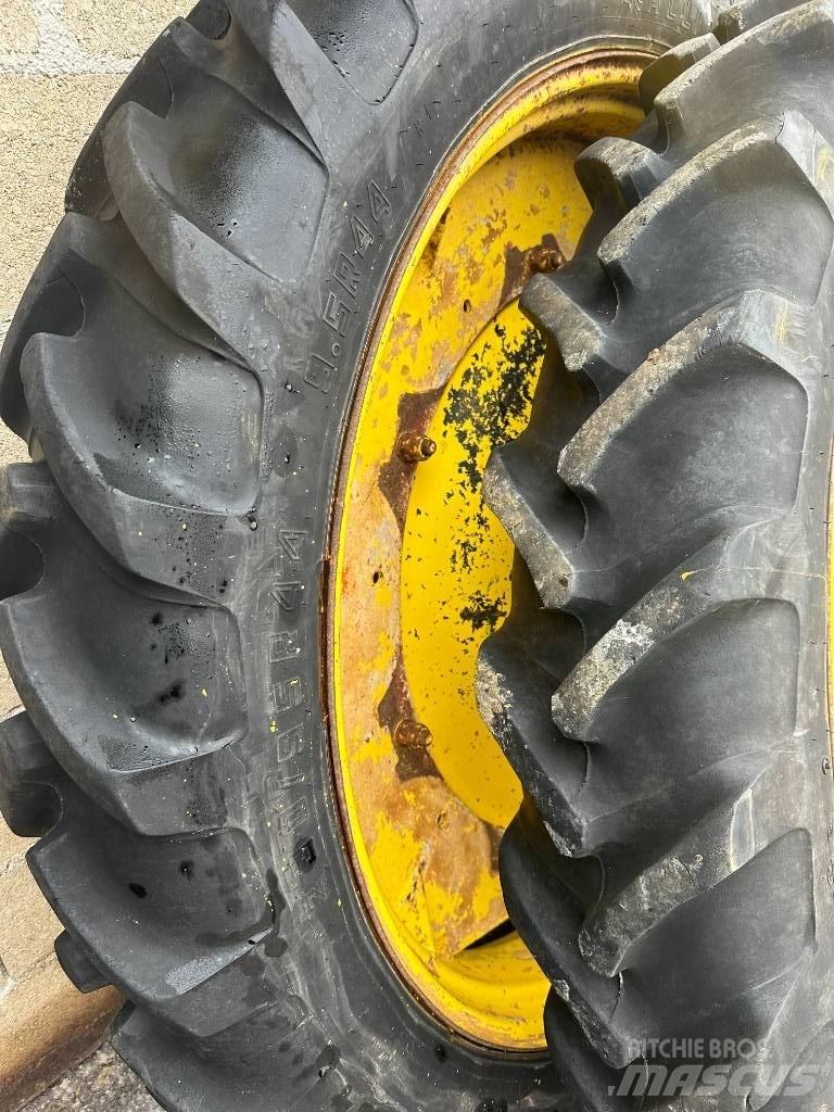 Alliance 230/95R44 Neumáticos, ruedas y llantas