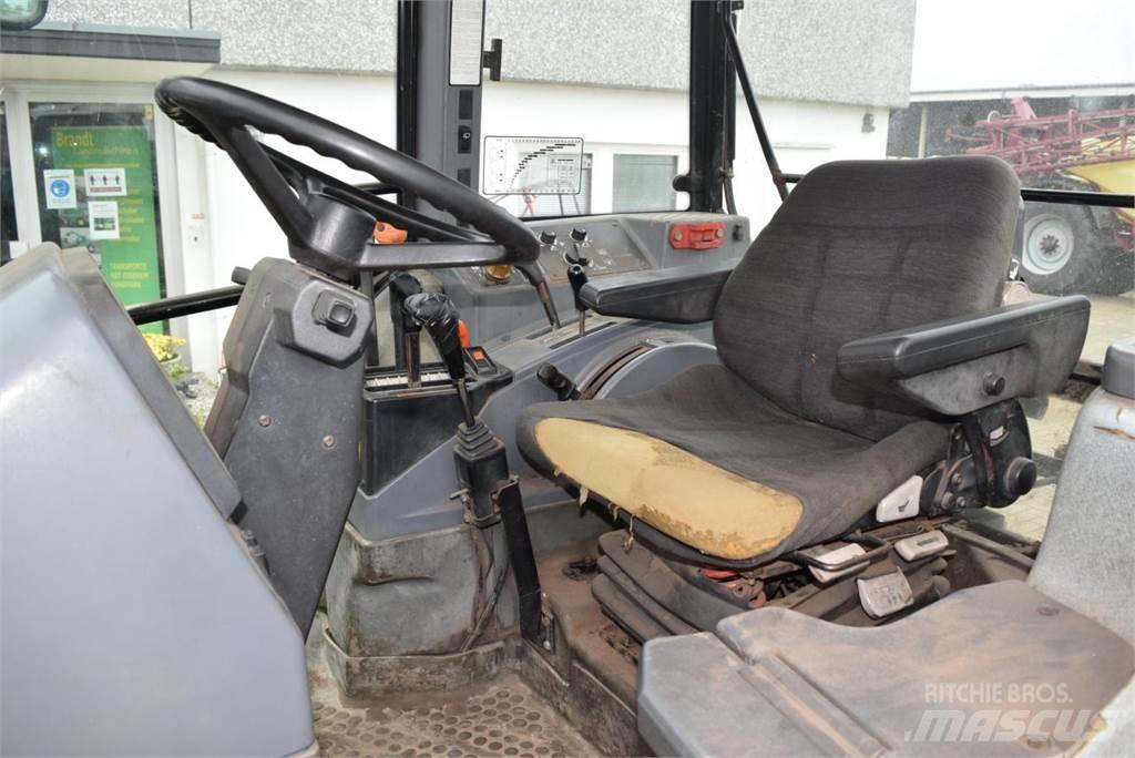 New Holland 8340 Tractores