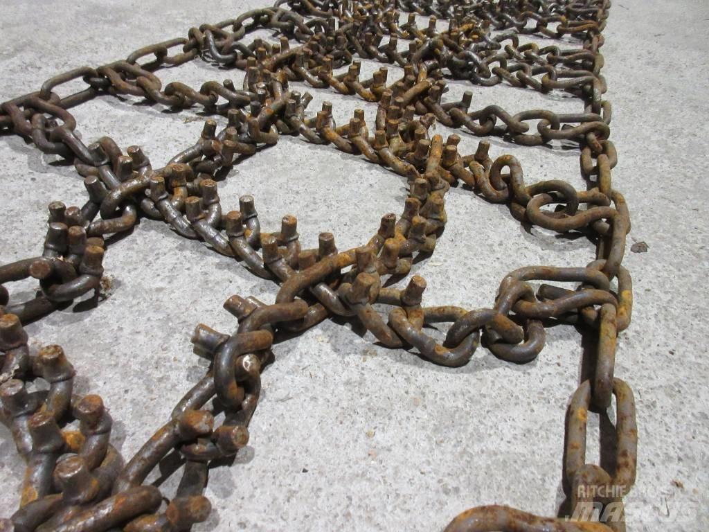  Ketjut 12.4-36 Cadenas, orugas y chasis