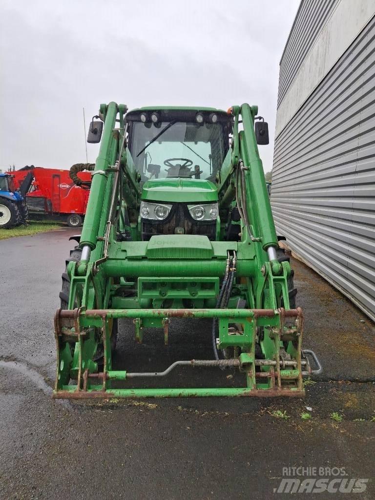 John Deere 6110 Tractores