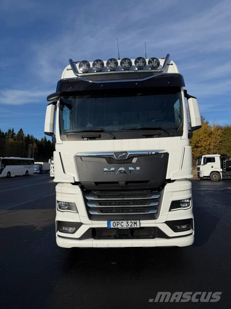 MAN 26.510 6X2-4 Camiones caja cerrada