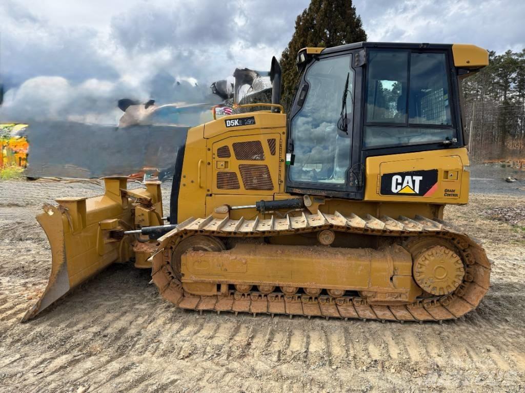CAT D 5 K 2 LGP Buldozer sobre oruga