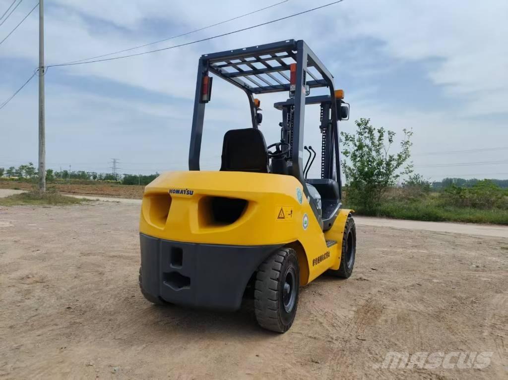 Komatsu 30 Carretillas diesel
