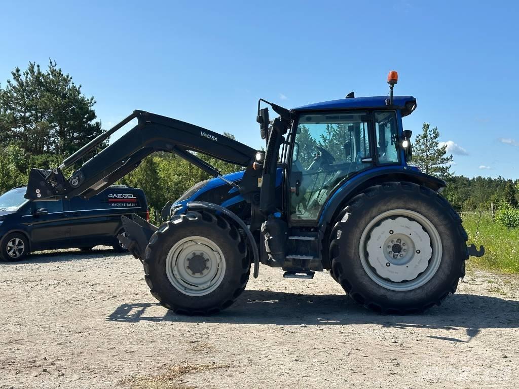 Valtra G 135 Versu Tractores