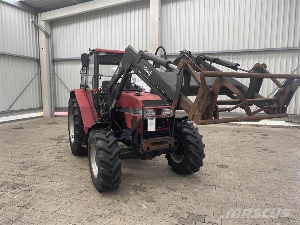 Case IH 3230 Tractores