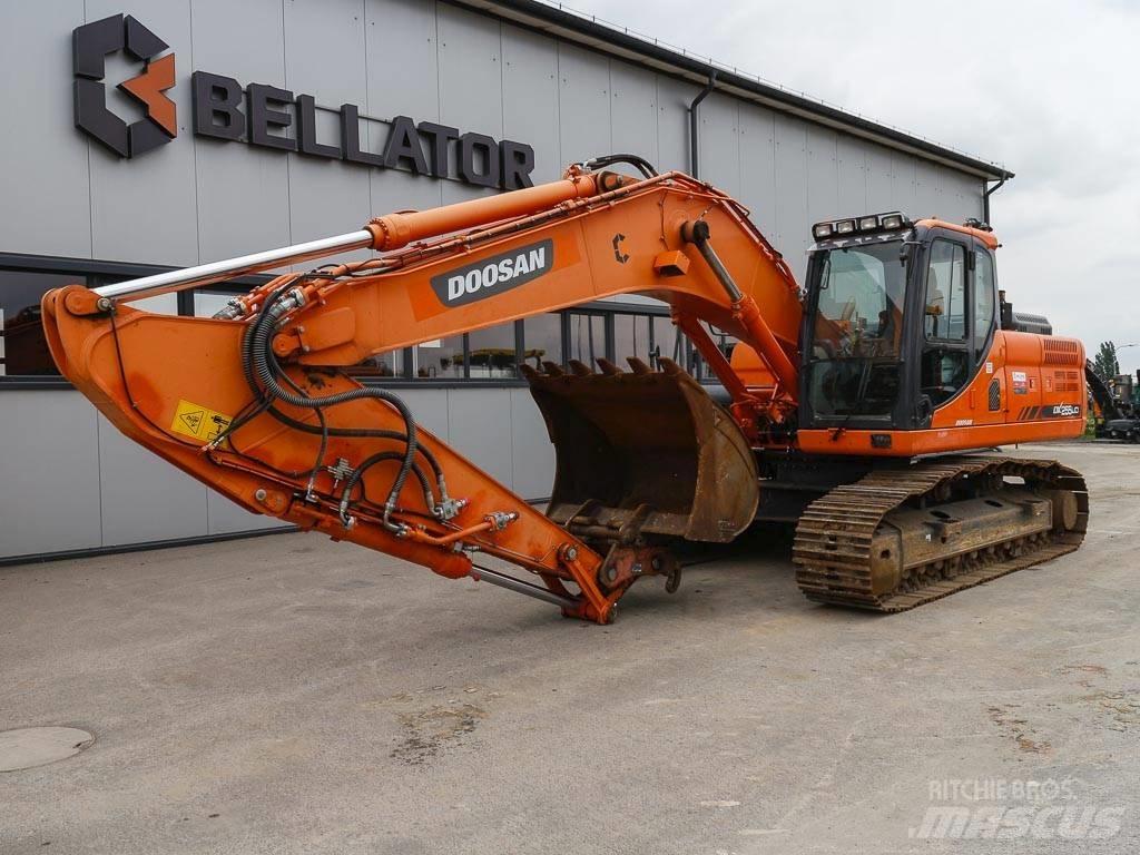 Doosan DX 255 LC-3 Excavadoras de cadenas
