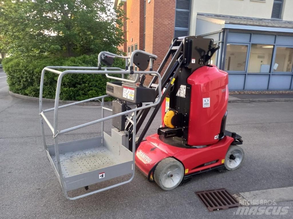 Manitou 100 VJR Ascensores de personal y montacargas de acceso