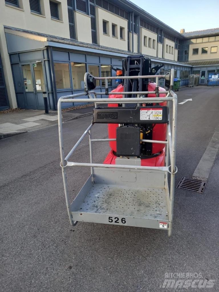 Manitou 100 VJR Ascensores de personal y montacargas de acceso