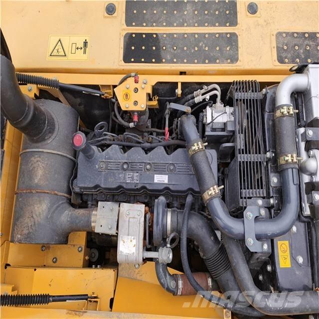 Komatsu PC 220-8 Excavadoras de cadenas