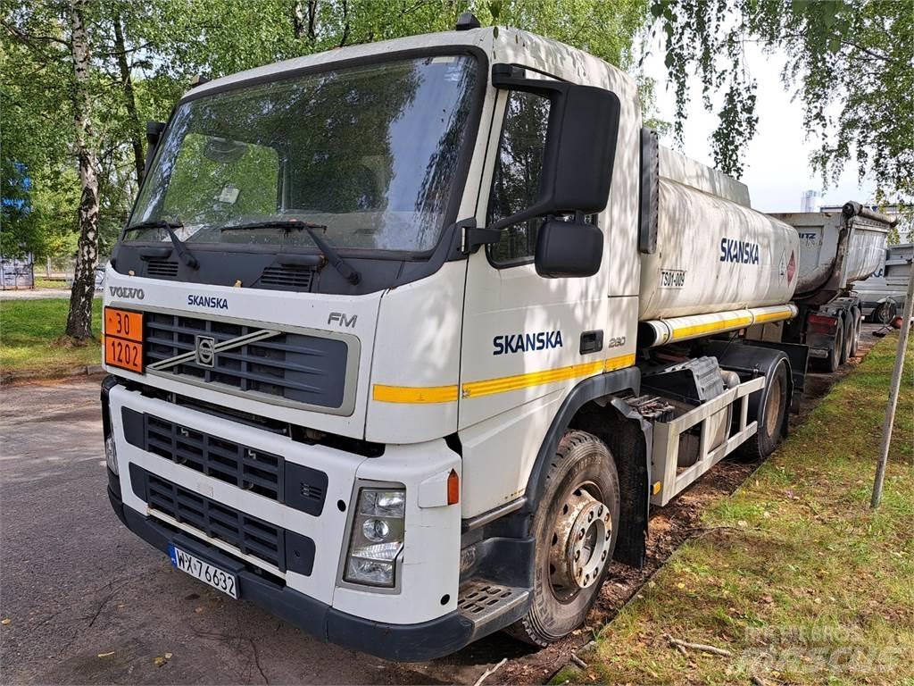 Volvo FM 260 Camiones cisterna