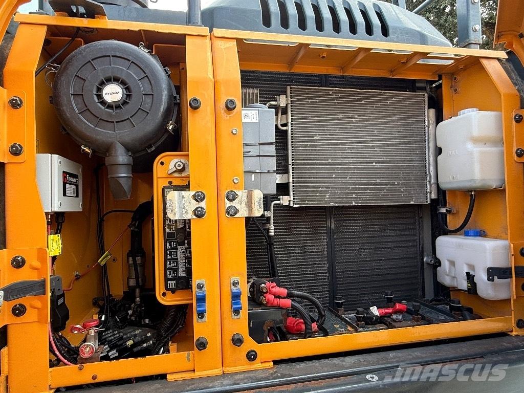 Hyundai HX220AL Excavadoras de cadenas