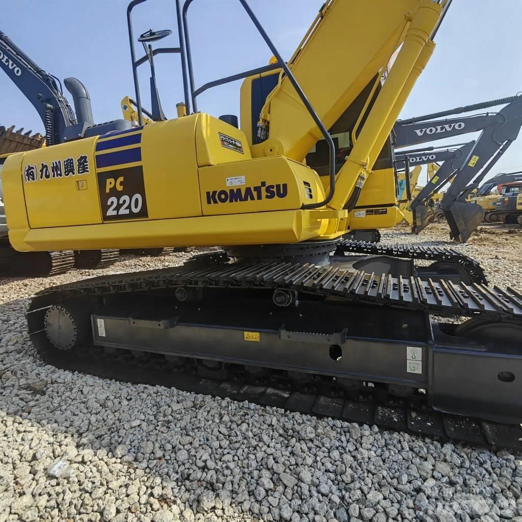 Komatsu PC 220-8 Excavadoras de cadenas
