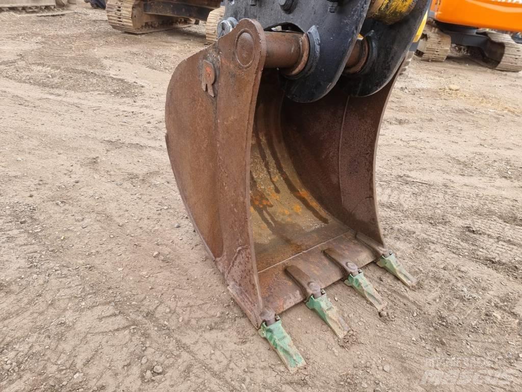 JCB JS 210 LC Excavadoras de cadenas