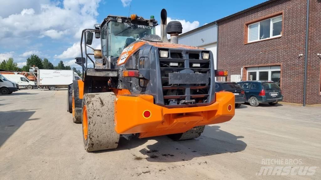 Hitachi ZW 220-6 Cargadoras sobre ruedas