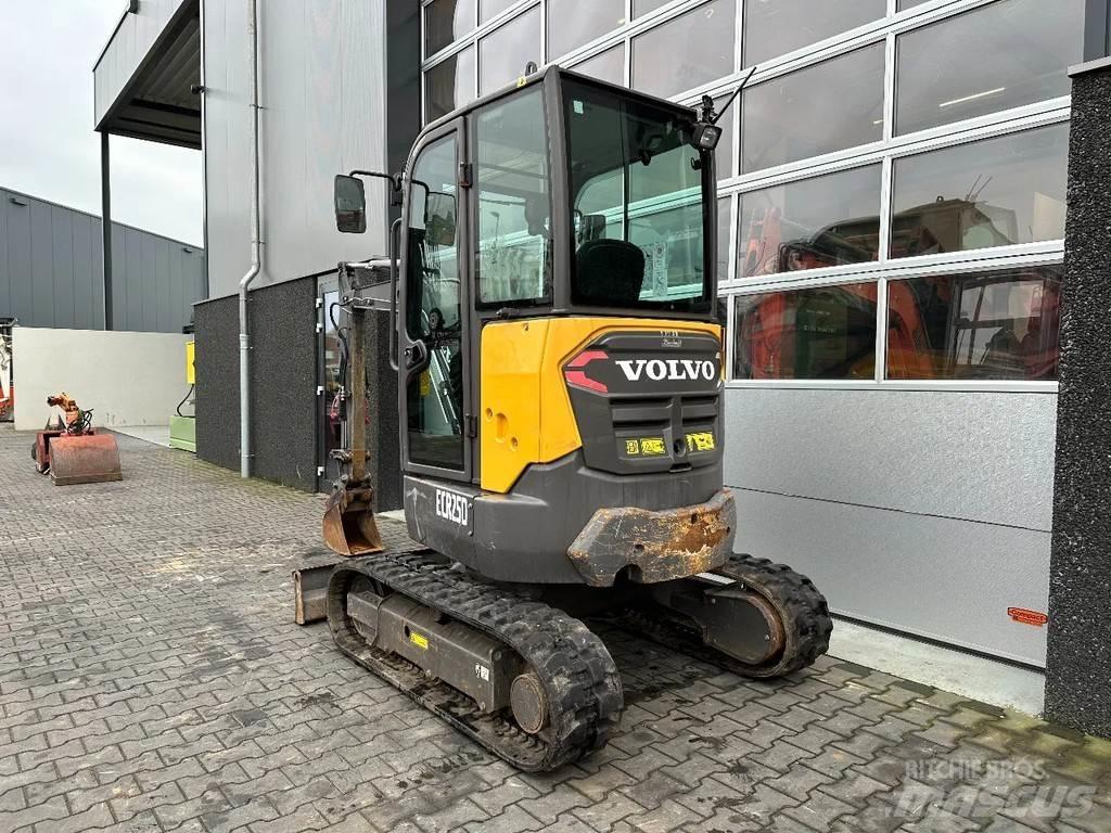 Volvo ECR25D Mini excavadoras < 7t