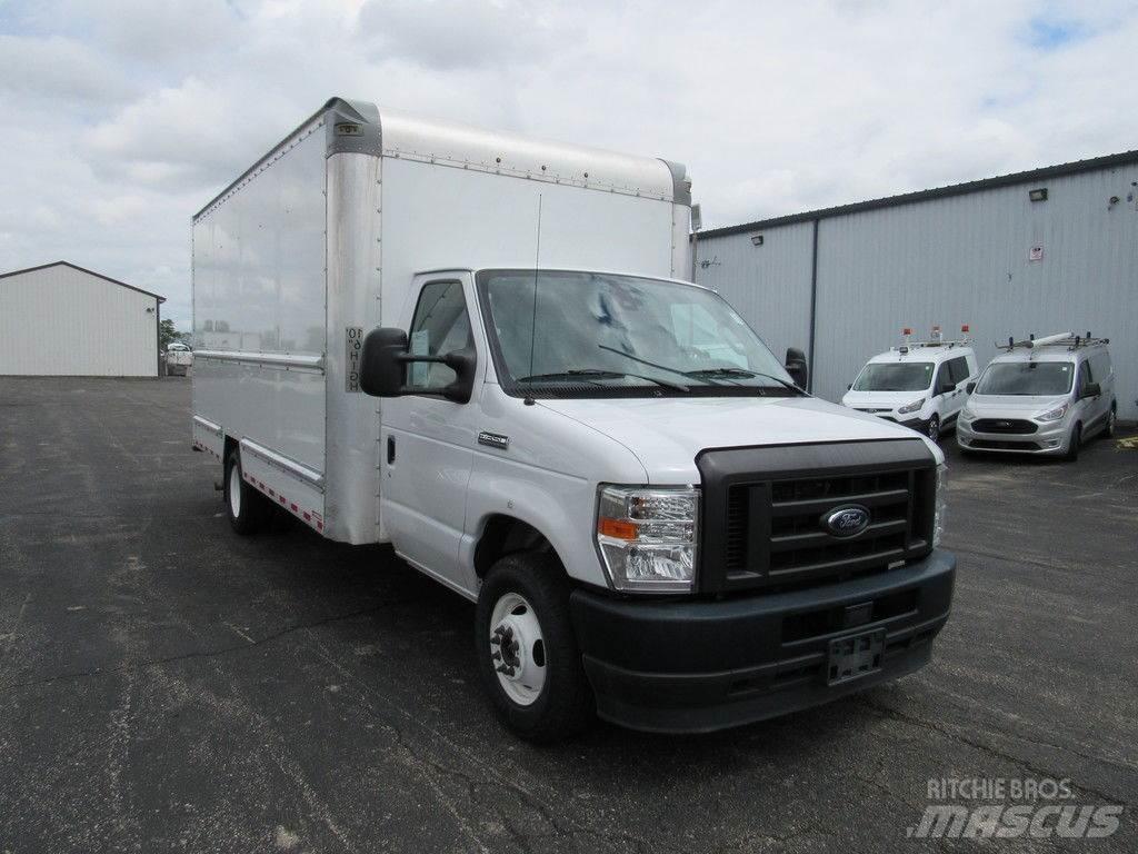 Ford E-350 Camiones caja cerrada